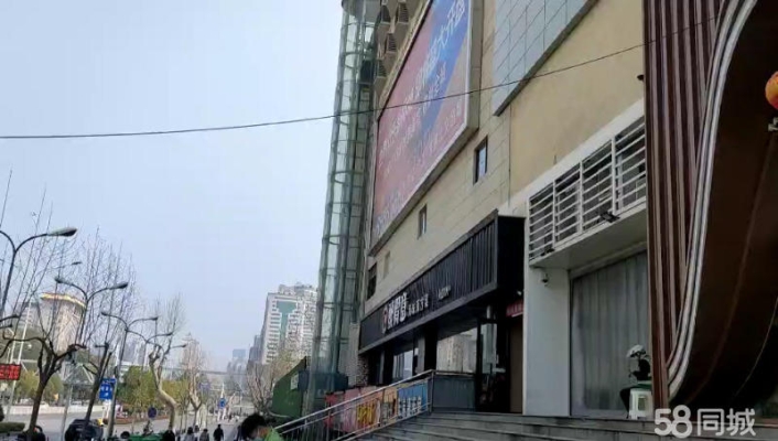 (出租)旺铺招租门面出租 80万平梦时代旁边，4000平临街商铺、1000平室内仓库、核心地段！适合各种行业